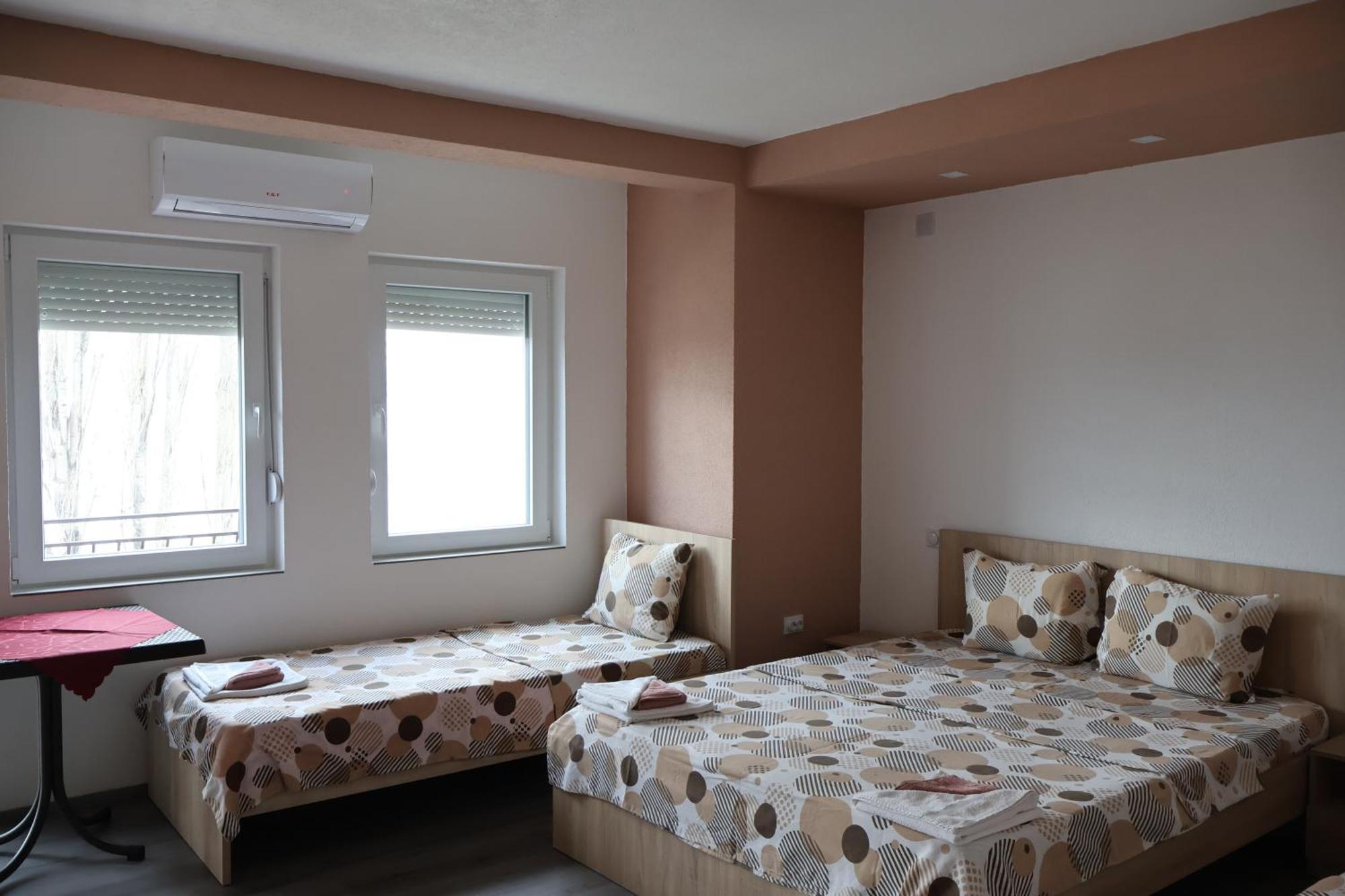 Ajkoski Apartments Peštani Zewnętrze zdjęcie